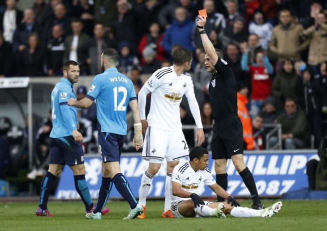 Soccer - Barclays Premier League - Swansea City v Stoke City - Liberty Stadium