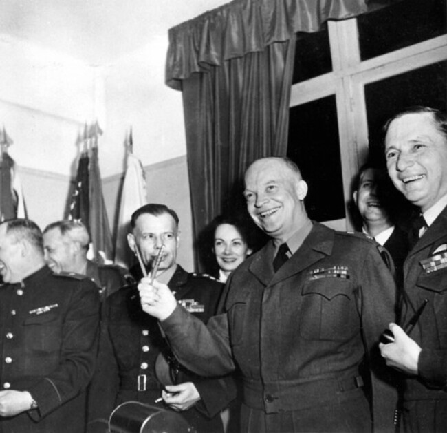 EISENHOWER VE DAY