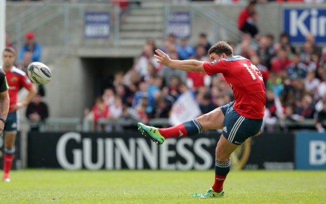 Ian Keatley kicks a penalty