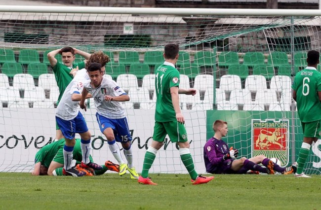 Simone Lo Faso celebrates scoring