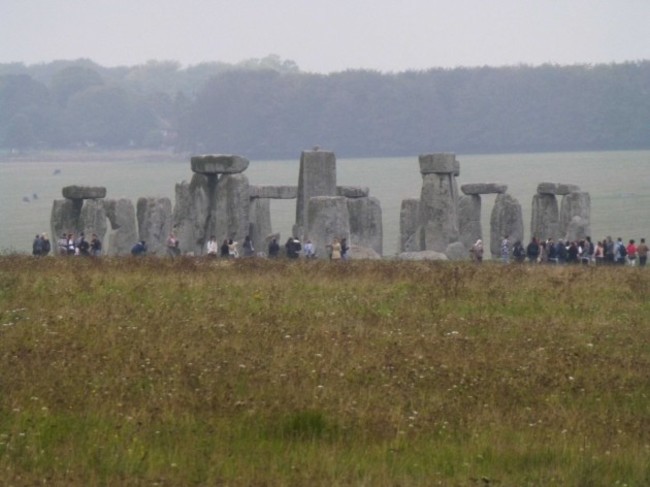 stonehenge-rainy