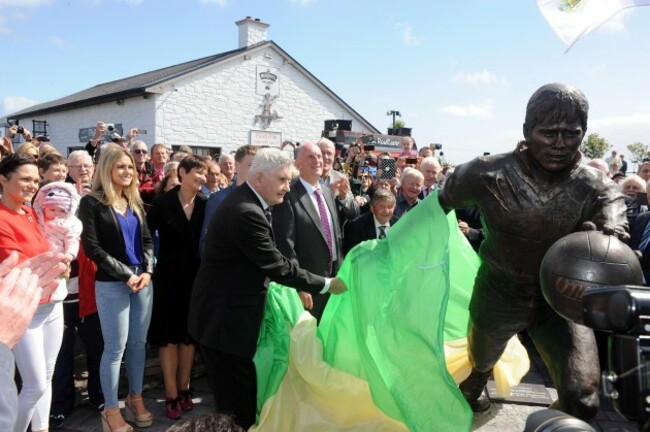 paidi ose statue00008