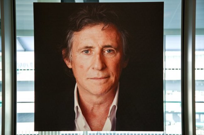 gabriel_byrne_full_pic-630x419