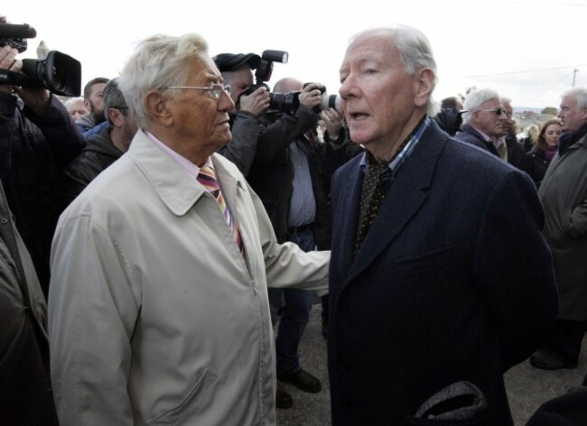 Derek Davis funeral 13 90380584