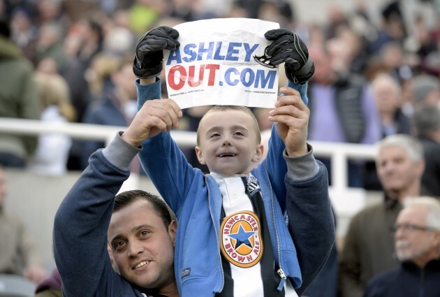 Soccer - Barclays Premier League - Newcastle United v Tottenham Hotspur - St James' Park