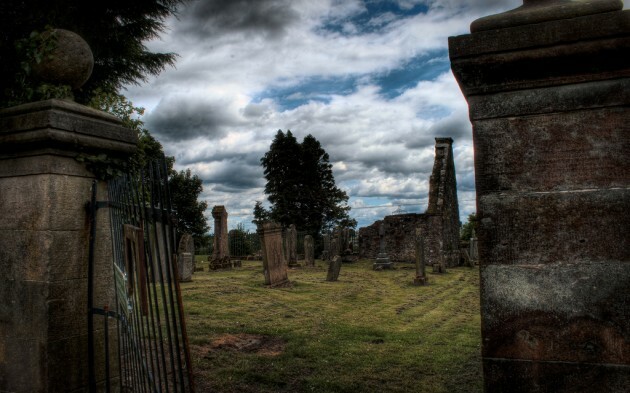 Glassford Graveyard