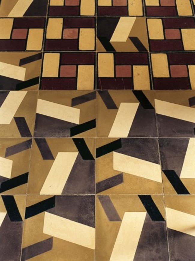 casa-delpin-detail-floor-tiles