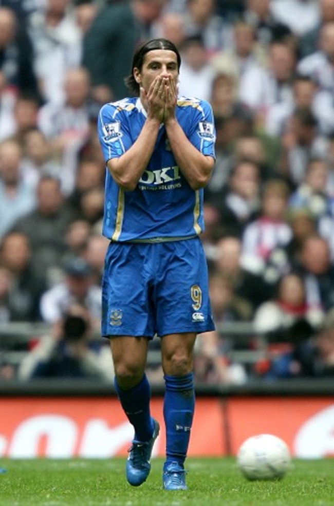 Soccer - FA Cup - Semi Final - West Bromwich Albion v Portsmouth - Wembley Stadium