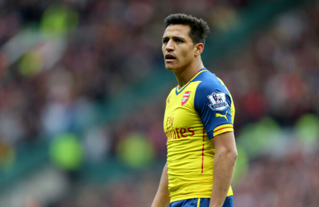 Soccer - Barclay's Premier League - Manchester United v Arsenal - Old Trafford