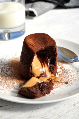 Peanut-Butter-Chocolate-Lava-Molten-Cake-3