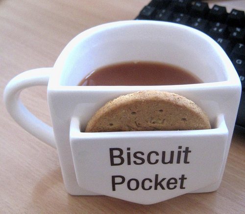 The-Biscuit-Pocket-Cup-Concept-1