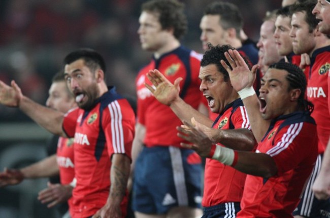 Rua Tipoki, Doug Howlett and Lifeimi Mafi lead the Munster Haka