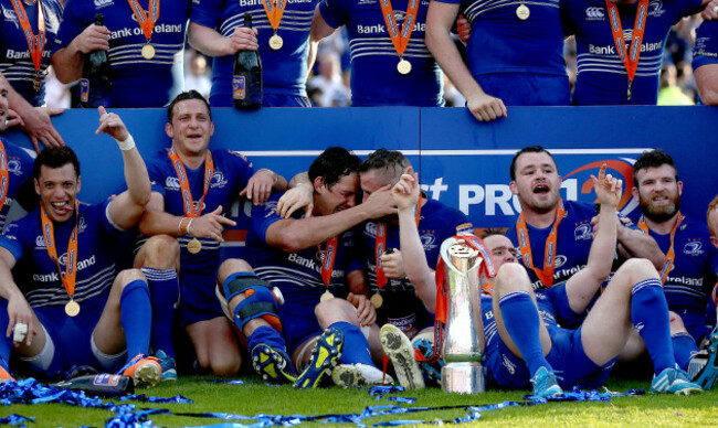 Zane Kirchner, Jimmy Gopperth, Mike McCarthy, Jamie Heaslip, Cian Healy and Gordon D'Arcy celebrates