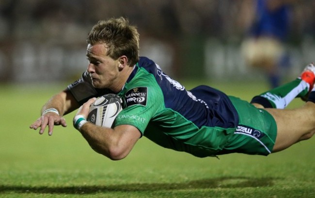 Kieran Marmion scores his side's first try