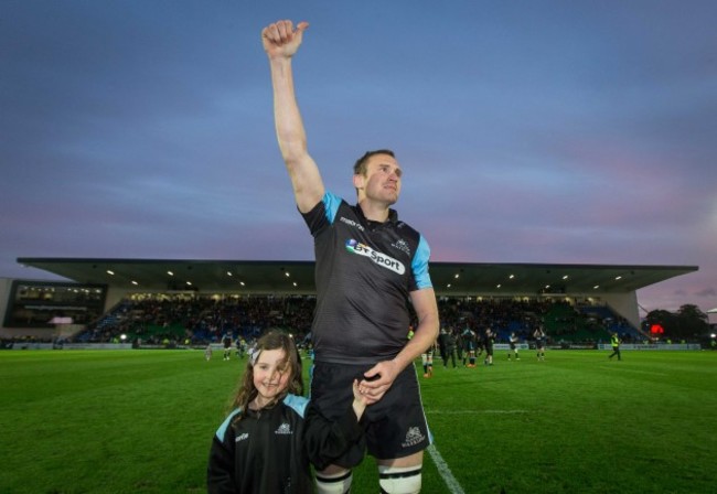 Al Kellock acknowledges the crowd after his final home game