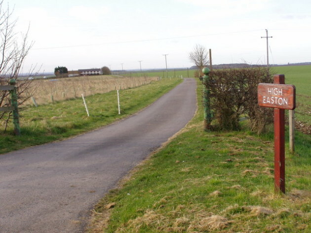 Track_to_High_Easton_Farm_-_geograph.org.uk_-_1215254