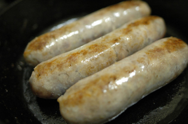 $5 Dinners: Sausages Frying