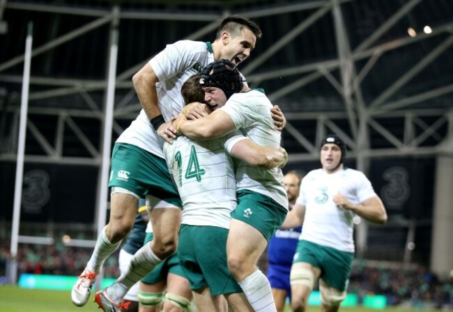 Conor Murray and Richardt Strauss celebrate Tommy Bowe's try