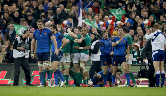 Ireland players celebrate