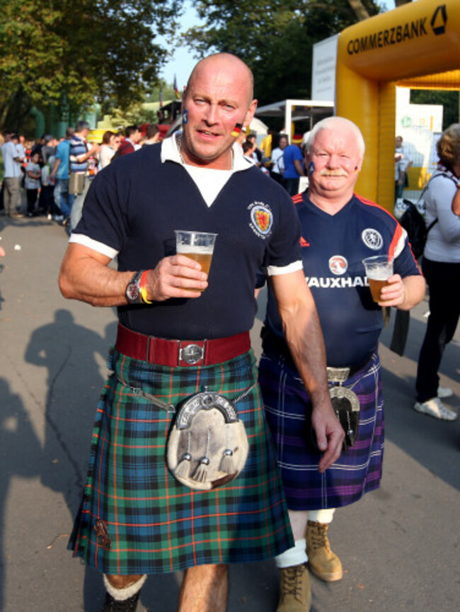 Soccer - UEFA Euro 2016 - Qualifying - Group D - Germany v Scotland - Signal Iduna Park