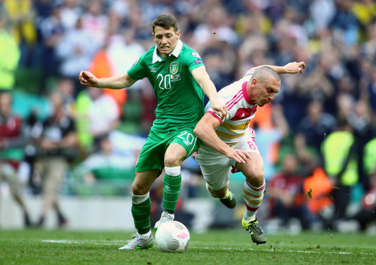 Wes Hoolahan and Scott Brown