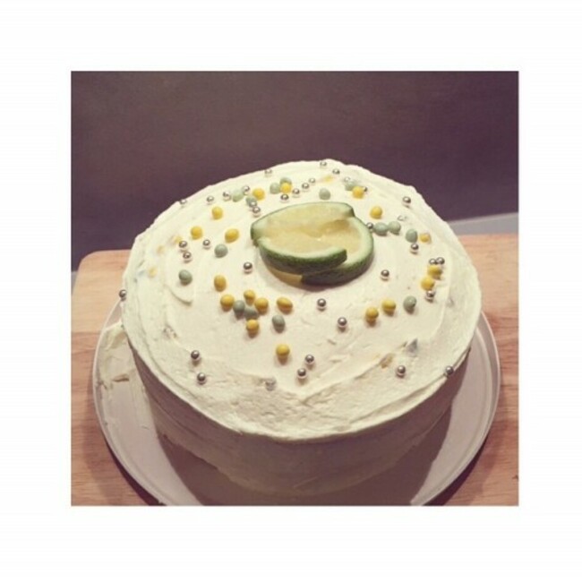 Made a tasty gin and tonic cake with lime curd for @donthink2 25th birthday #cake #ginandtonic #ginandtoniccake