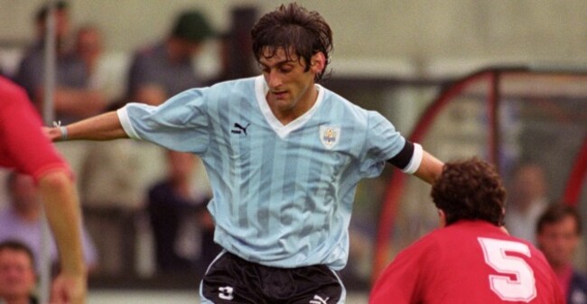 Soccer - FIFA World Cup Italia 90 - Group E - Uruguay v Spain - Stadio Friuli, Udine