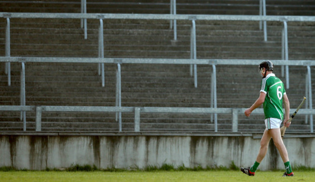 Diarmuid Byrnes leaves the field after being red carded