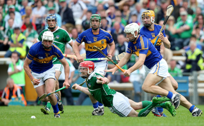 Patrick Maher, John O'Dwyer, Seamus Callanan and Niall O'Meara with Seamus Hickey