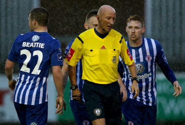 Danny Ledwith argues with referee Paul Tuite