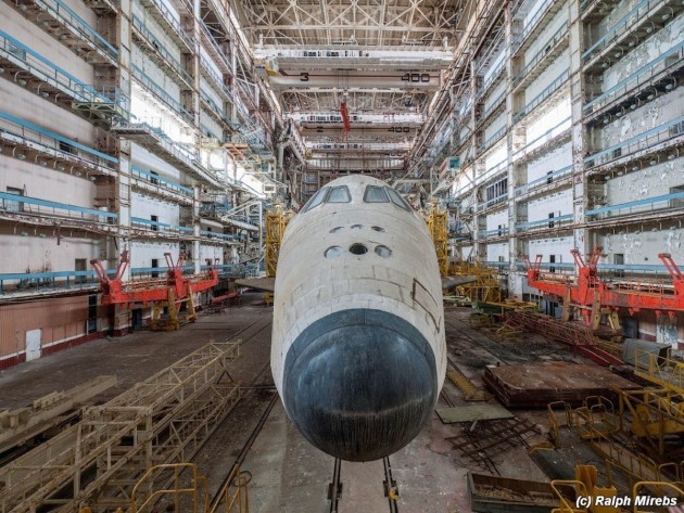 it-looks-like-the-birds-missed-the-second-shuttle-facing-the-opposite-end-of-the-hangar
