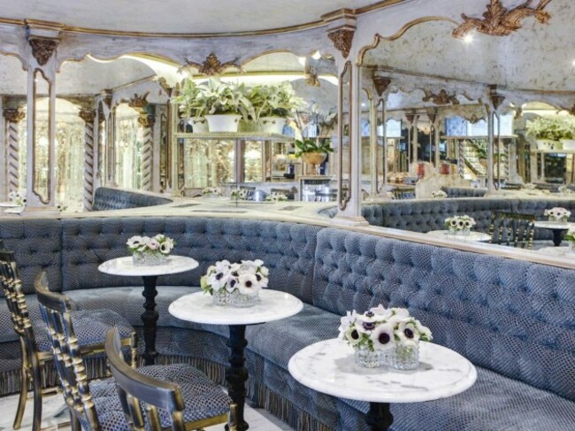 despite-its-beautiful-mirrored-walls