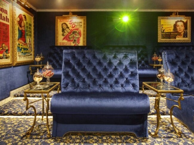 for-those-looking-for-more-traditional-entertainment-theres-the-lipizzan-theater