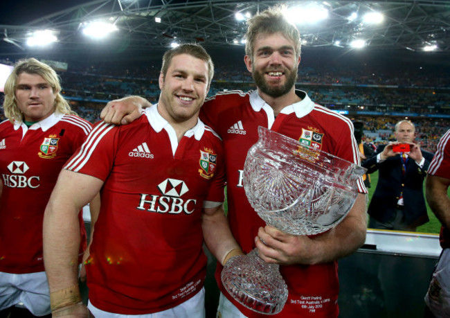 Sean O'Brien celebrates with Geoff Parling