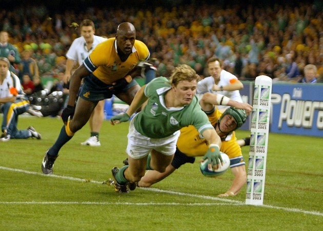 Brian O'Driscoll goes over for a try