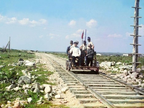 here-prokudin-gorskii-rides-the-murmasnk-railroad-in-a-handcar-the-railroad-was-built-by-the-russian-government-during-world-war-i-to-connect-petrograd-saint-petersburg-to-murmansk-the-last-city-to-