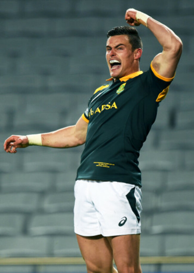 Jesse Kriel celebrates his try