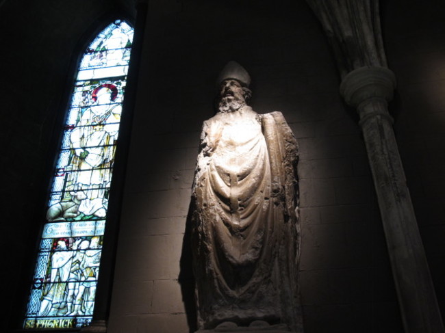 Travel-Trip-Ireland-Saints