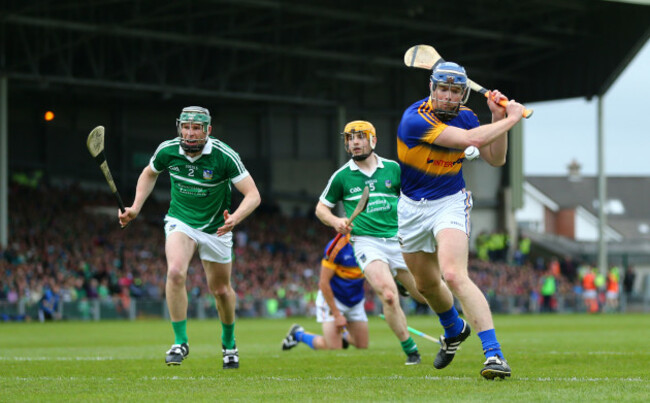 Jason Forde scores a goal