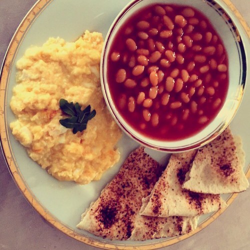 Homemade breakfast done by me #scrambledeggs #bakedbeans #feelingsuccessful #plateoftheday