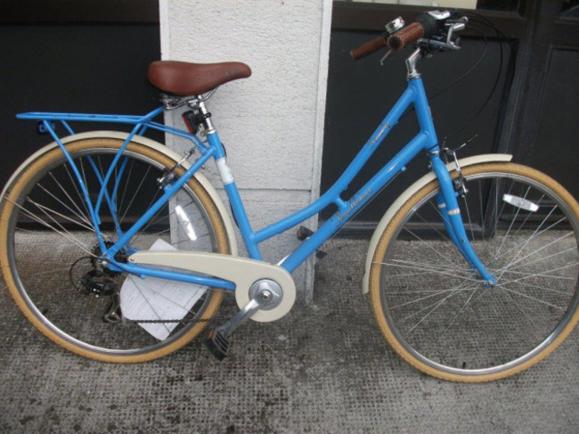Carlow - Blue ladies bike with blue carrier