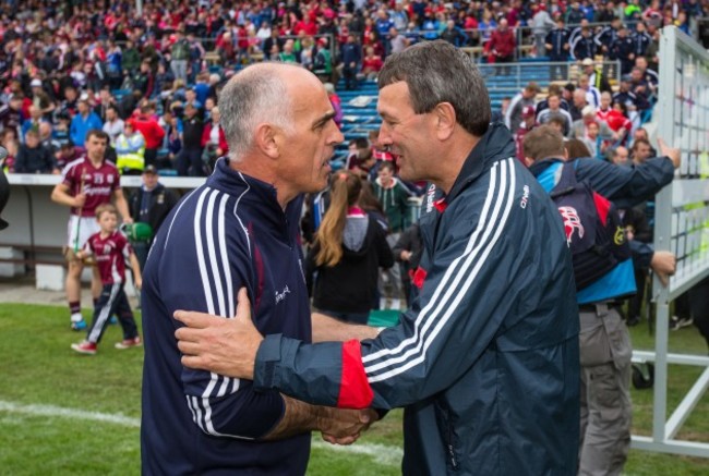 Anthony Cunningham and Jimmy-Barry Murphy shake hands after the game