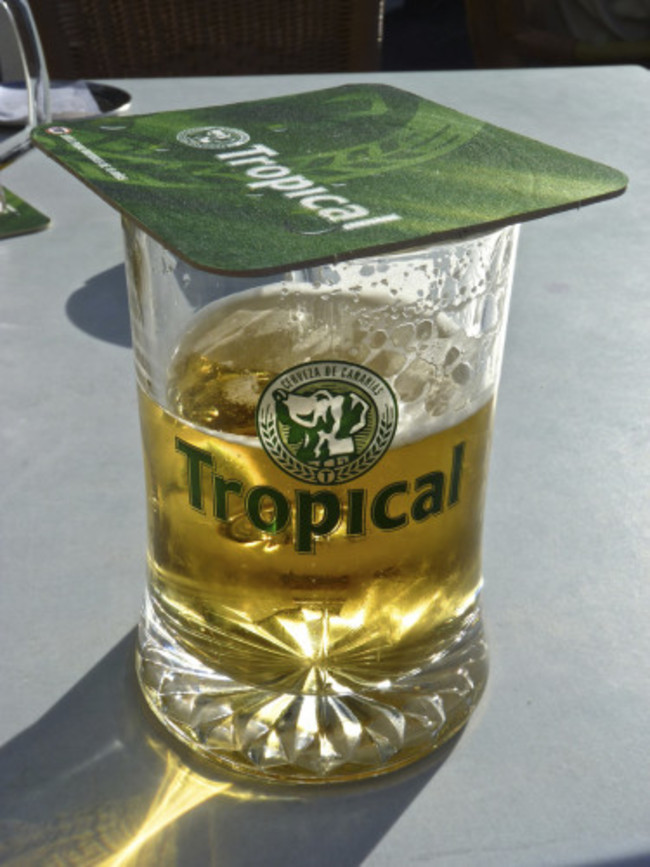 Tanque (large glass) of Tropical, La Terrazza, Calle Poblado Marinero, Los Gigantes, Tenerife, Spain