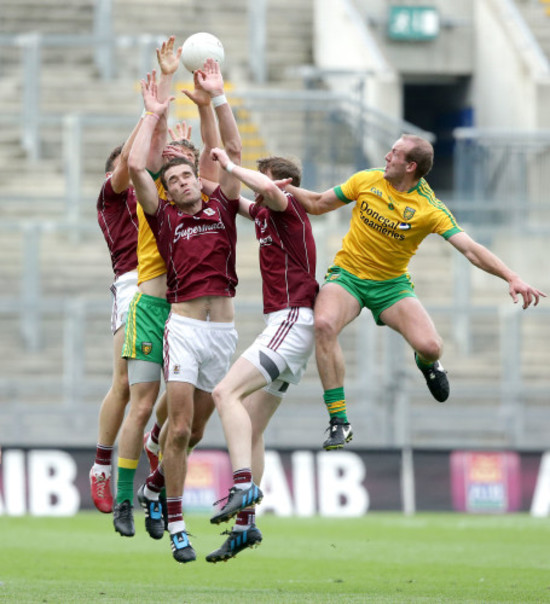 Hugh McFadden and Neil Gallagher with Thomas Flynn, Fiontan O Curraoin, and Damien Comer