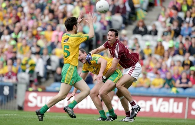 Michael Murphy taps the ball into the path of the oncoming Ryan McHugh which resulted in their second goal