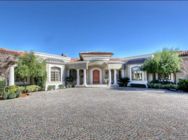 expensive houses - 9