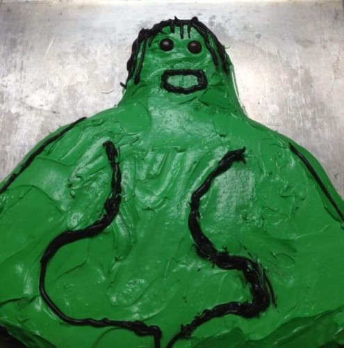 Funny-hulk-birthday-cake-fail-600x606