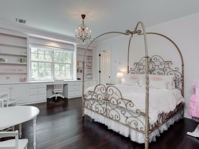 heres-what-looks-to-be-vaughns-four-year-old-daughter-locklyns-room