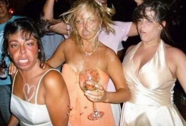 Remember this extremely viral photo of drunk girls? Here's a 'before'  photo...