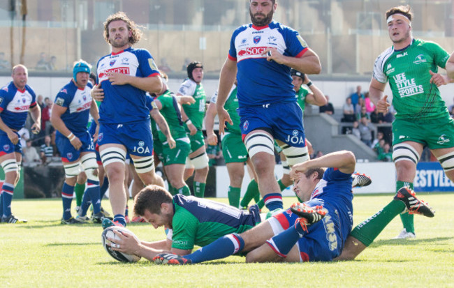 Jack Carty scores his side's opening try
